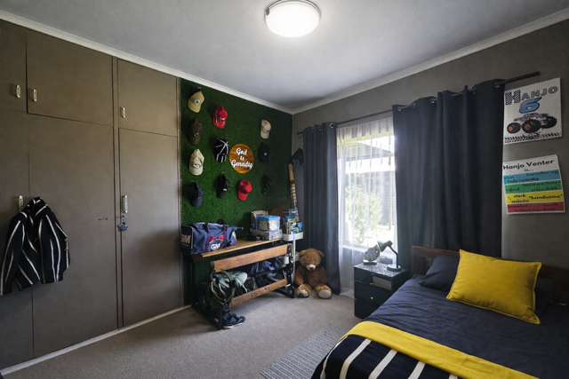 6 Bedroom Property for Sale in Pellissier Free State